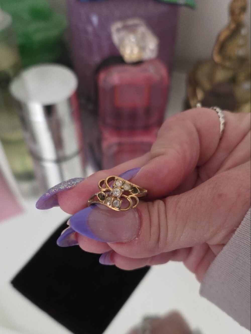 Delicate Gold Floral Ring with Clear Stones - Women's Jewelry - Picture 3 of 5